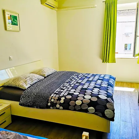 Gostinjska kuća Chillax *